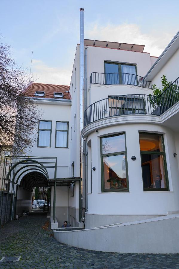 Hotel Viena Satu Mare Dış mekan fotoğraf